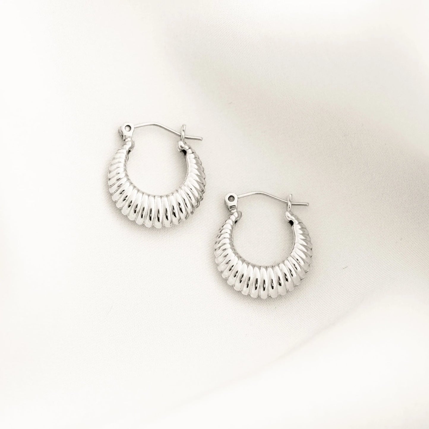 Ribbed Hoop Earrings